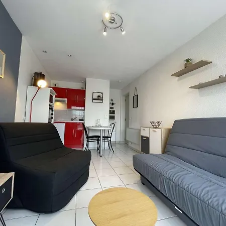Avec Terrasse Et Parking, Proche - - Fr-1-246-607 *